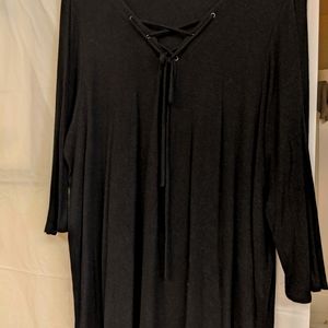 Black 3/4 length sleeve top